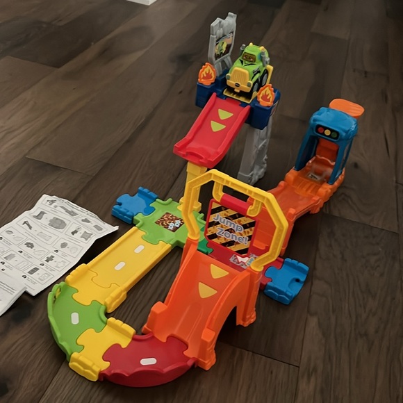 VTech Press and Race Monster Truck Rally Playset with Toy Vehicle - Picture 2 of 4